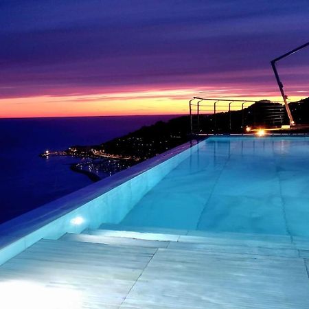 Villa Sabrina Riviera Dei Fiori A Picco Sul Mare Con Piscina Privata ,Wellness & Spa Imperia Exterior foto