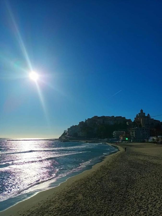 Villa Sabrina Riviera Dei Fiori A Picco Sul Mare Con Piscina Privata ,Wellness & Spa Imperia Exterior foto