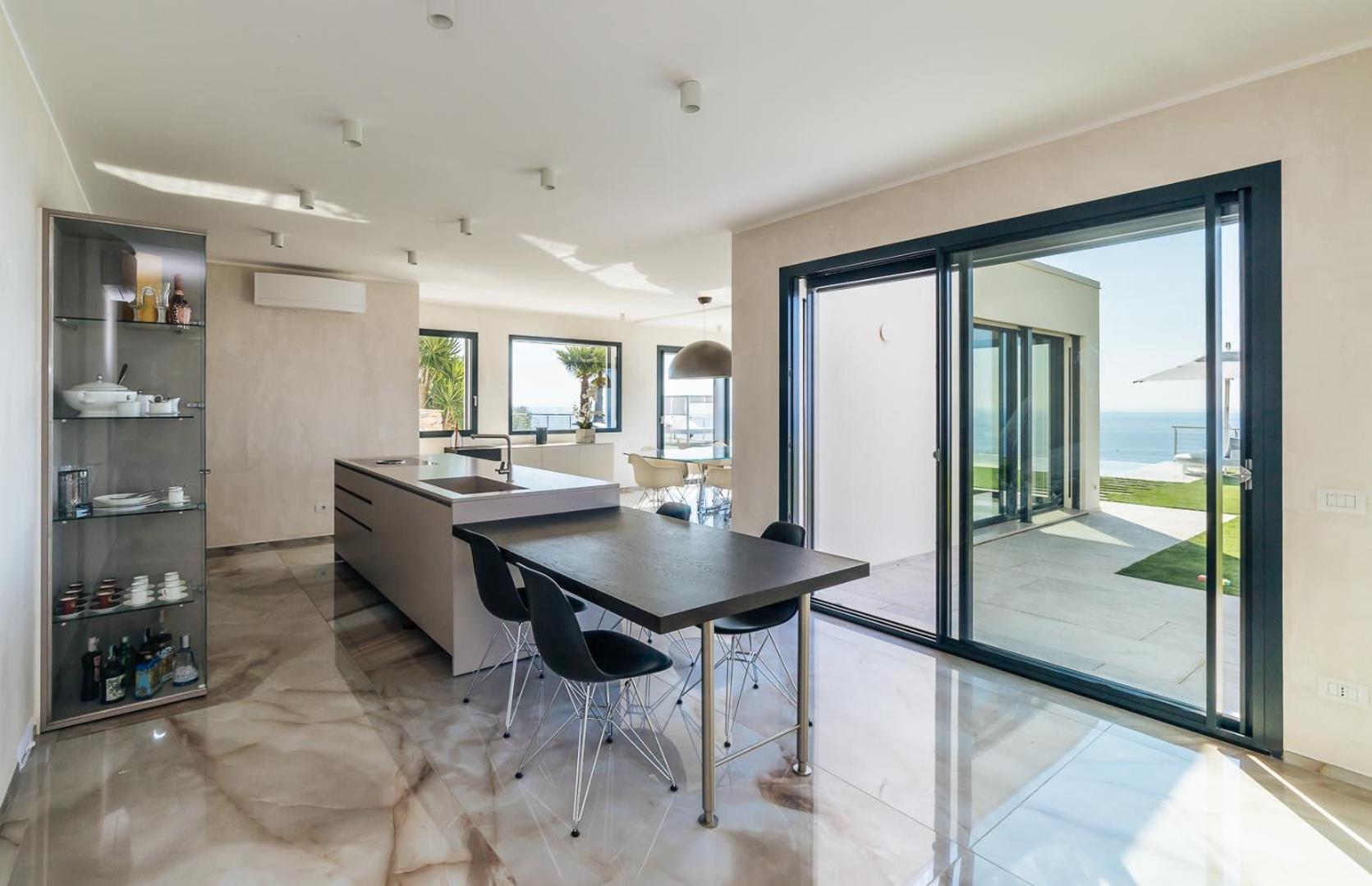 Villa Sabrina Riviera Dei Fiori A Picco Sul Mare Con Piscina Privata ,Wellness & Spa Imperia Exterior foto